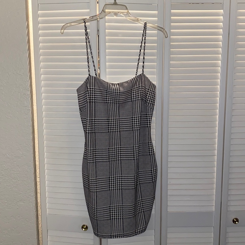 Fashion nova houndstooth dress size 1xl